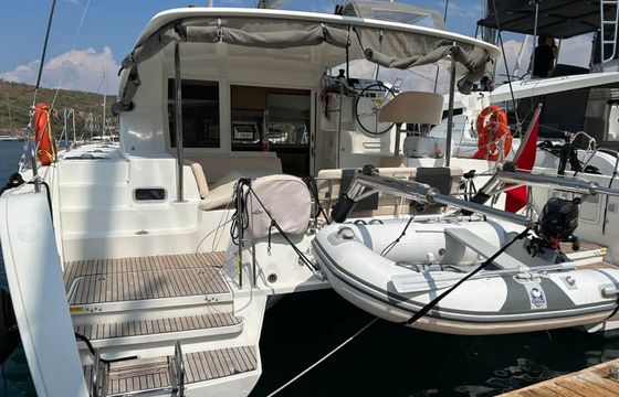 Lagoon 40
