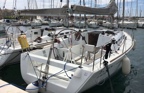 Beneteau First 35