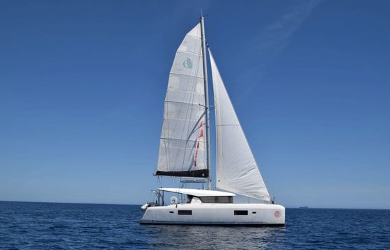 Lagoon 42