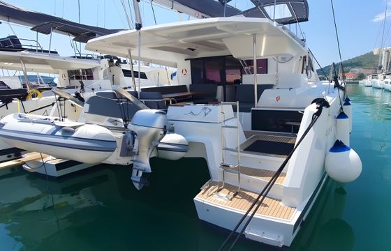 Fountaine Pajot Astrea 42
