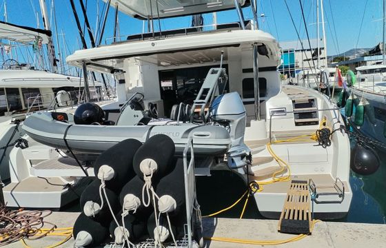 Lagoon 55