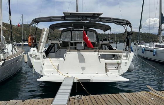Dufour 470