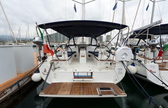 Beneteau Oceanis 37.1