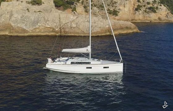 Beneteau Oceanis 38.1