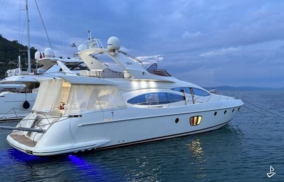 Azimut 68 E
