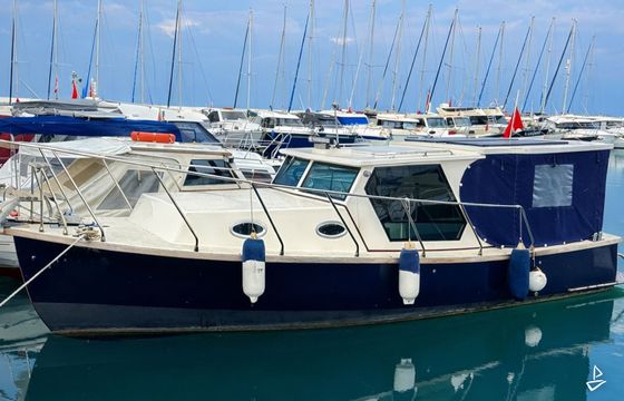 Custom Made Motoryacht
