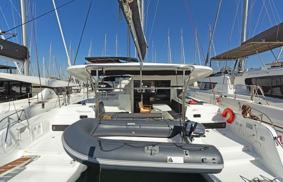 Lagoon 42