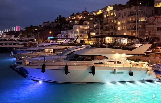 Custom Made Motoryacht