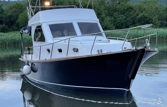 Custom Made Motoryacht