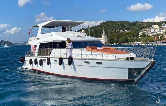 Custom Made Motoryacht