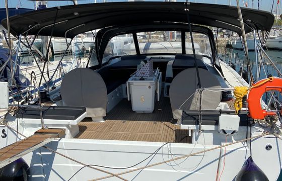 Beneteau Oceanis 51.1