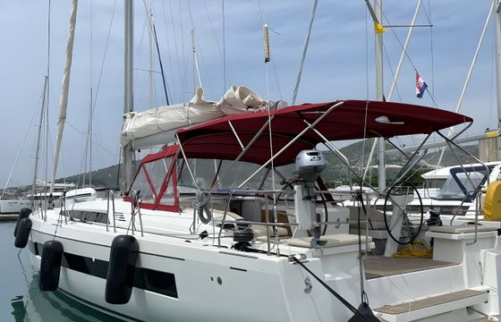 Beneteau Oceanis 51.1