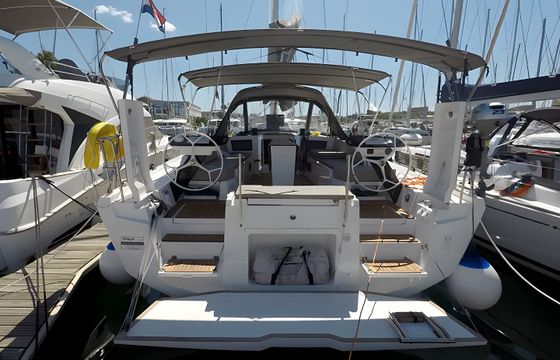 Dufour 44