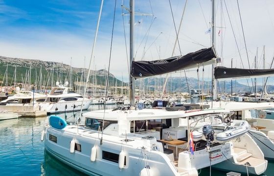 Lagoon 46