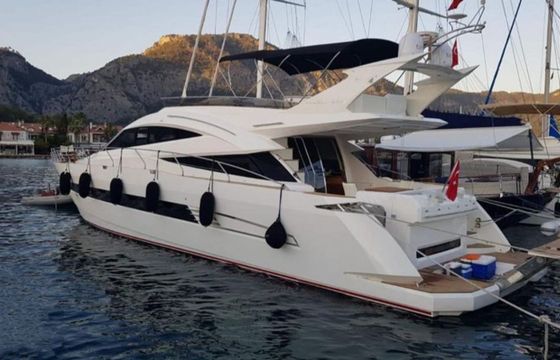 Galeon 640 Fly