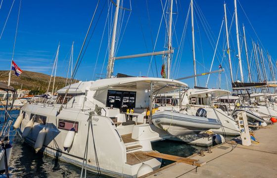 Lagoon 50 Fly