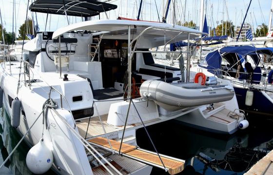 Lagoon 42