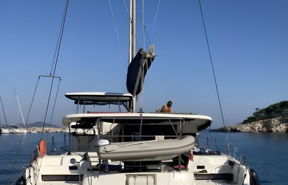 Lagoon 42
