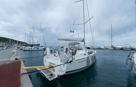 Beneteau Oceanis 35.1