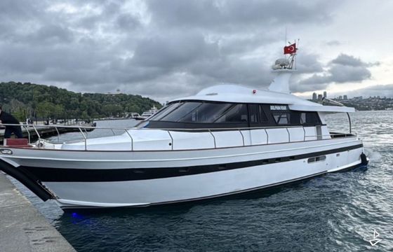 Custom Made Motoryacht