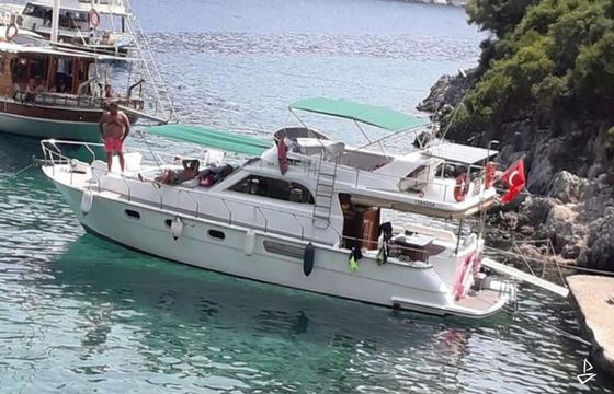 Custom Made Motoryacht