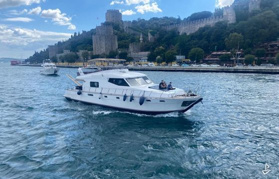 Custom Made Motoryacht