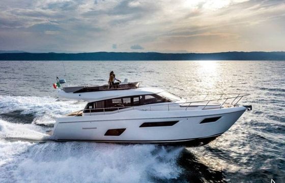 Ferretti Yachts 450