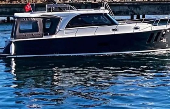 Custom Made Motoryacht
