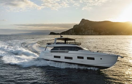 Azimut 82 Fly