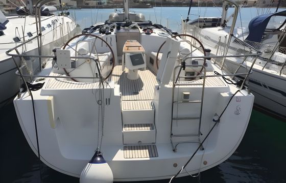 Beneteau Oceanis 43