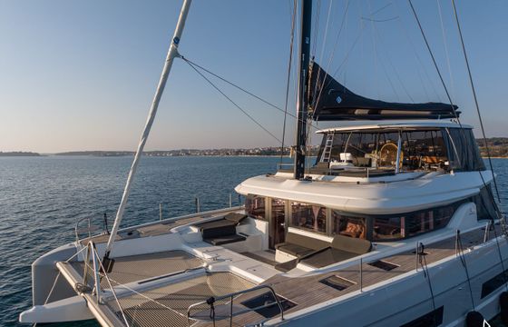 Lagoon 60