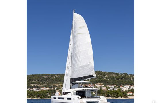 Lagoon 51