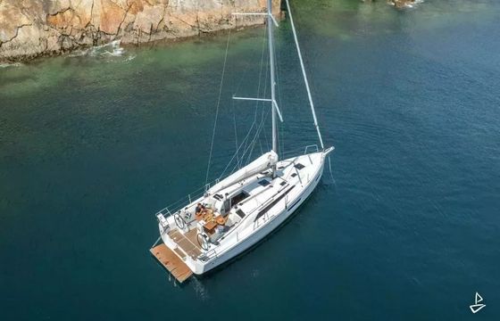 Beneteau Oceanis 37.1