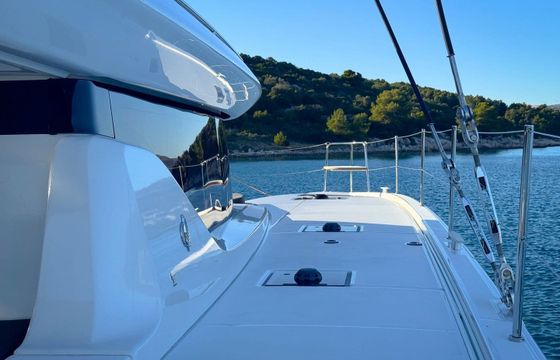 Lagoon 43