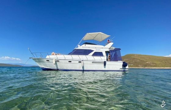 Custom Made Motoryacht