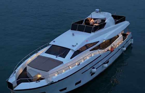 Custom Made Motoryacht