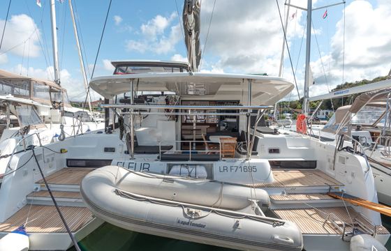 Lagoon 42