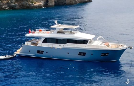 Custom Made Motoryacht