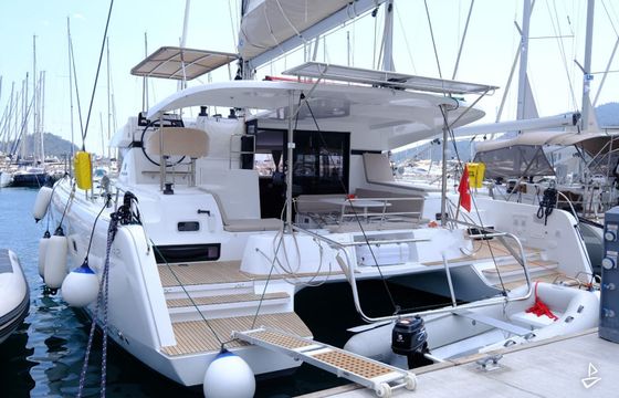 Lagoon 42
