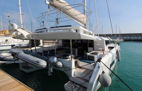 Dufour Catamaran 48