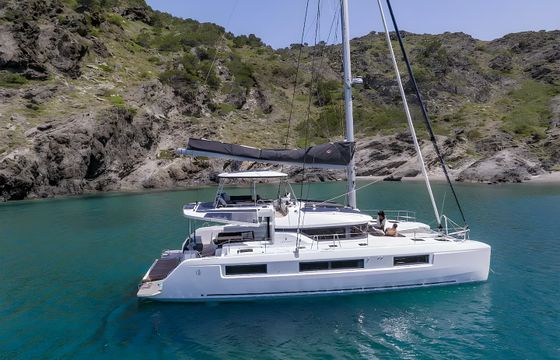 Lagoon 51