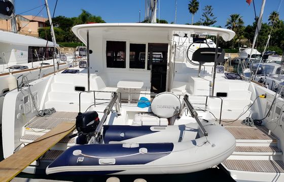 Lagoon 40