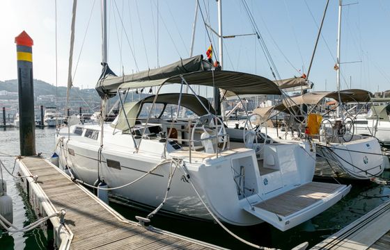 Hanse 415