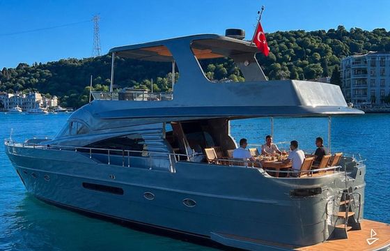 Custom Made Motoryacht