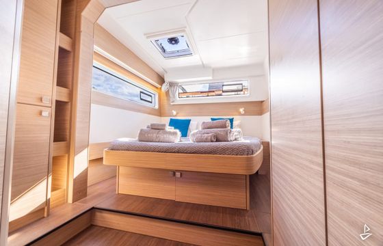 Lagoon 43