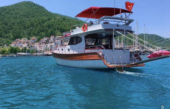 Custom Made Motoryacht