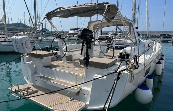 Beneteau Oceanis 51.1
