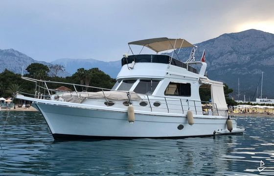 Custom Made Motoryacht
