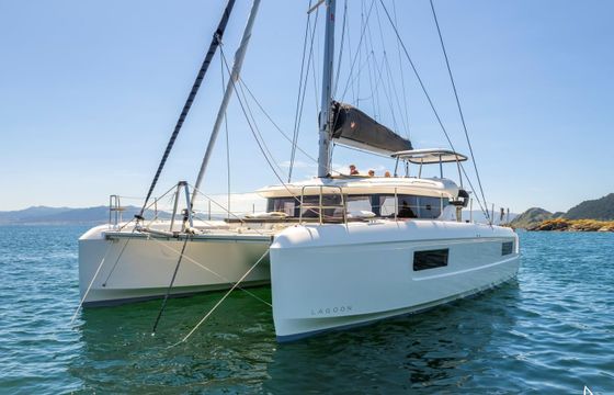 Lagoon 43