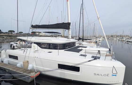 Lagoon 43